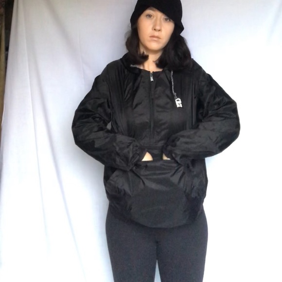 Windbreaker Pullover Jacket - Picture 7 of 7